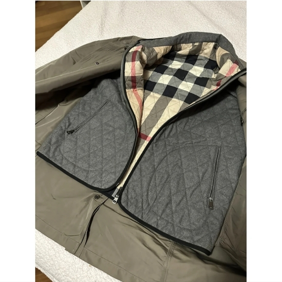 Authentic Burberry Coat - Picture 3 of 7